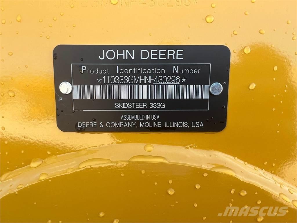 John Deere 333G Šmykom riadené nakladače