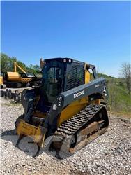 John Deere 333G Šmykom riadené nakladače