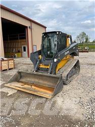 John Deere 333G Šmykom riadené nakladače