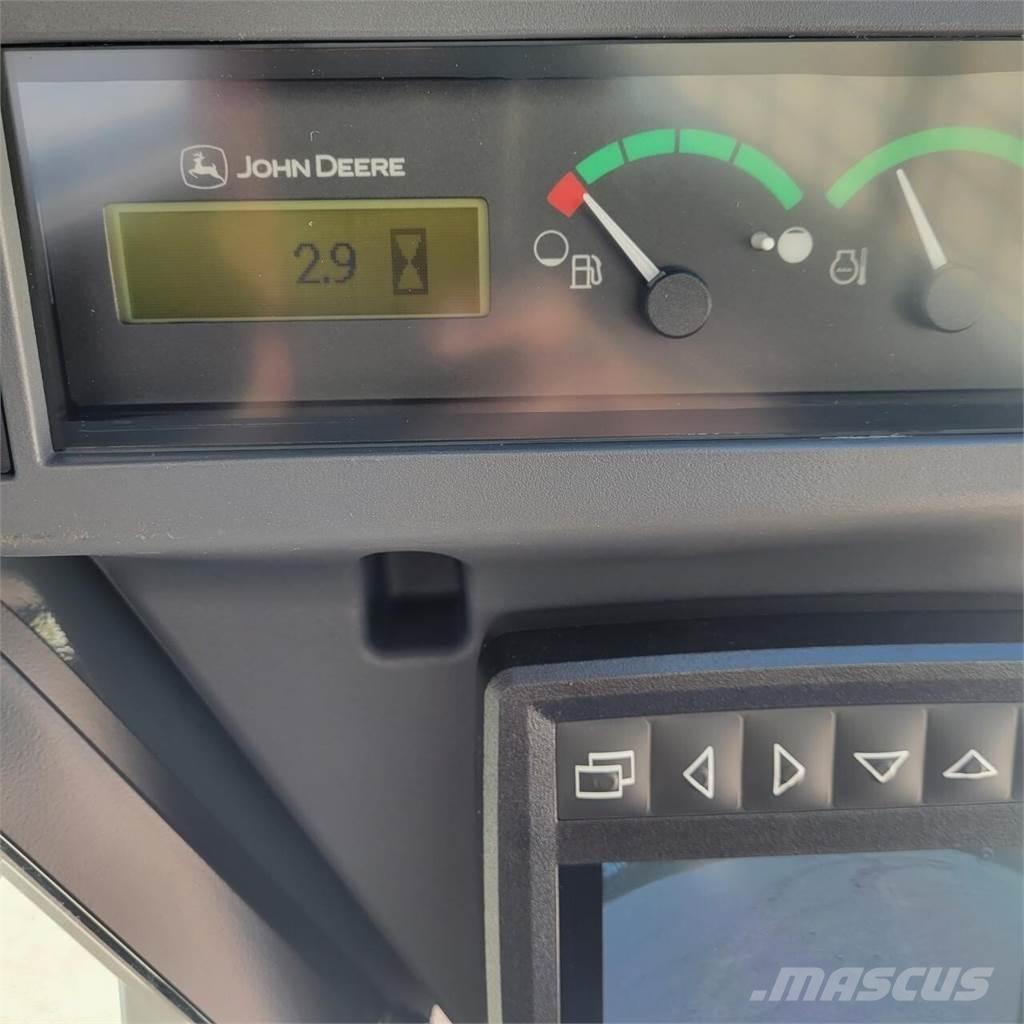John Deere 333G Šmykom riadené nakladače