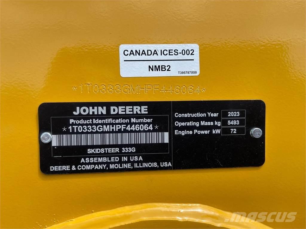 John Deere 333G Šmykom riadené nakladače