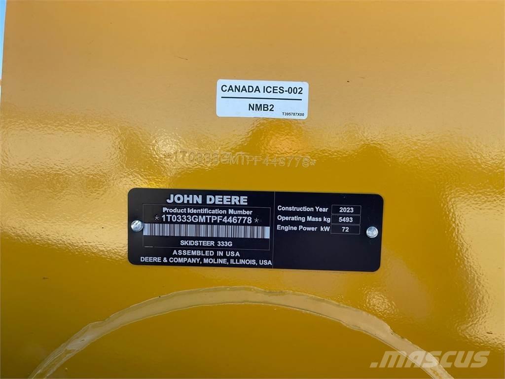 John Deere 333G Šmykom riadené nakladače