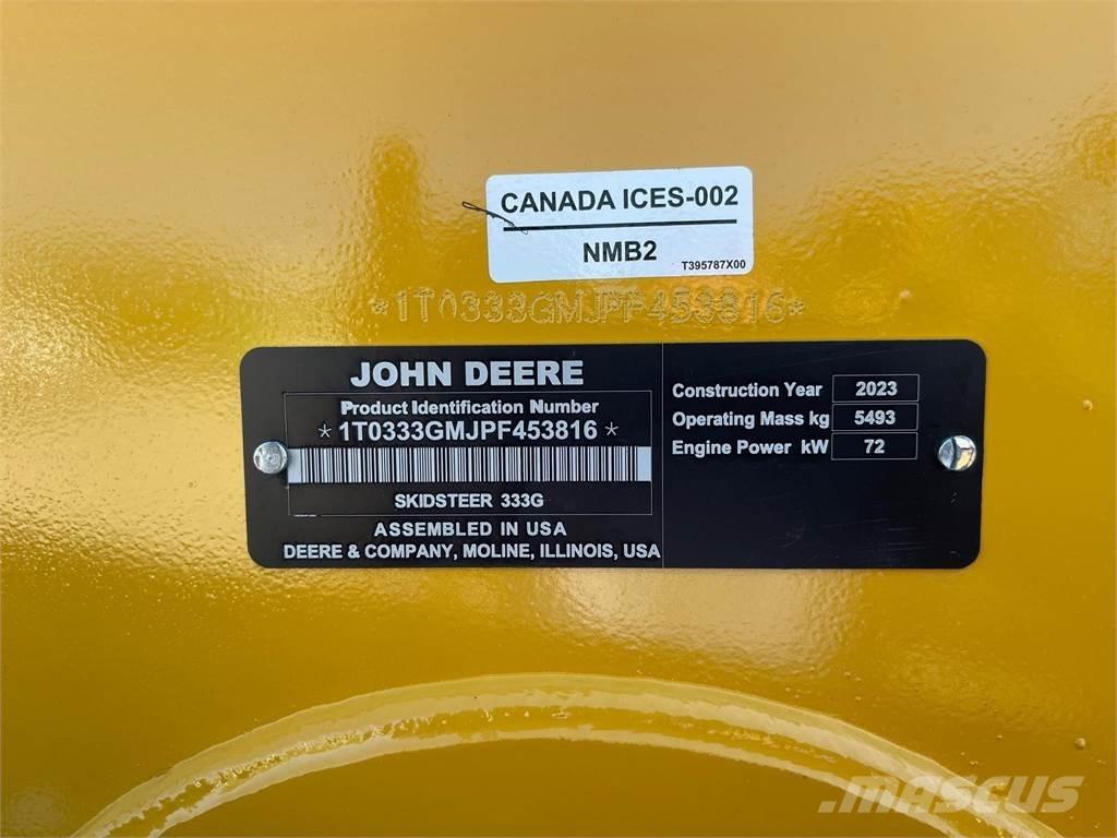 John Deere 333G Šmykom riadené nakladače