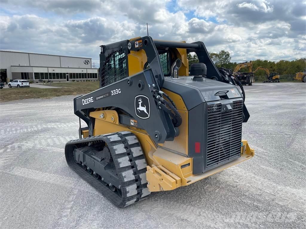 John Deere 333G Šmykom riadené nakladače