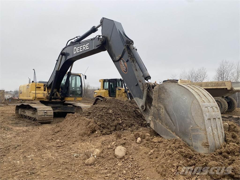 John Deere 350D LC Pásové rýpadlá
