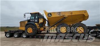 John Deere 460E Cisterny na vodu
