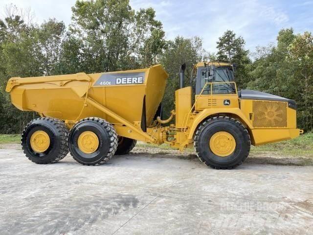 John Deere 460E Kĺbové nákladné autá
