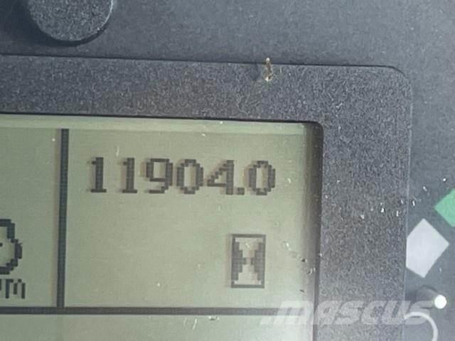 John Deere 460E Kĺbové nákladné autá