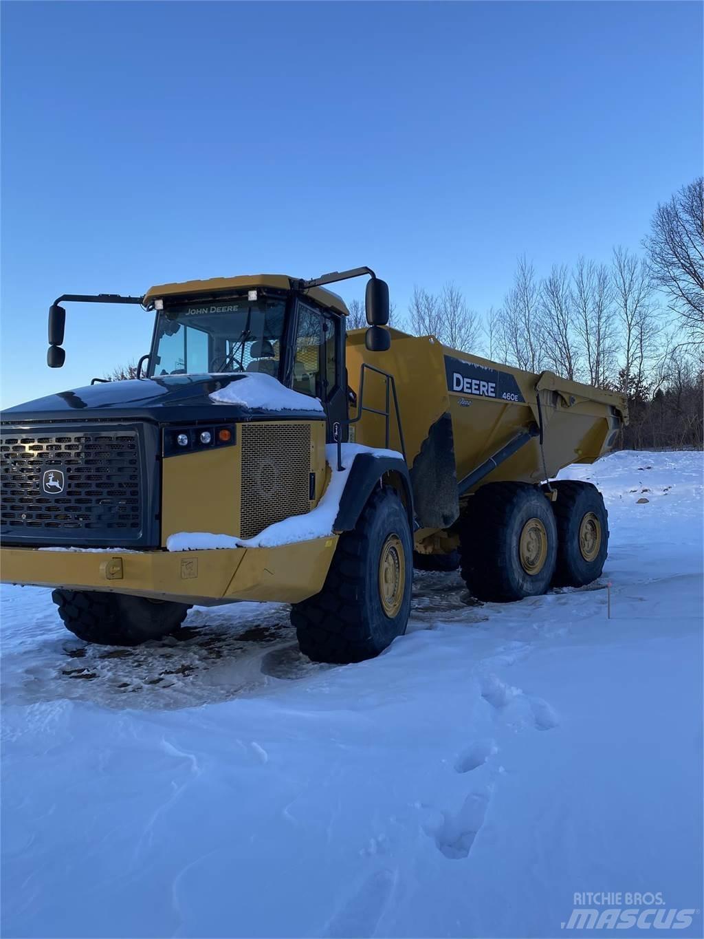 John Deere 460ET Kĺbové nákladné autá