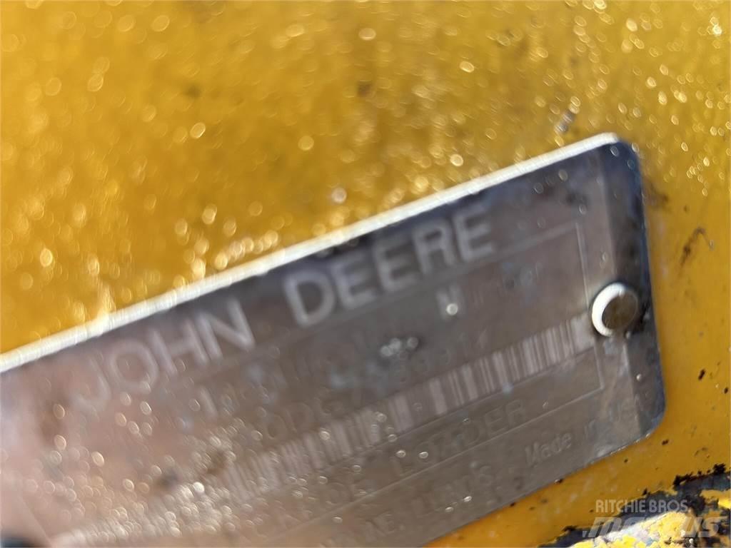 John Deere 510D Rýpadlo-nakladače