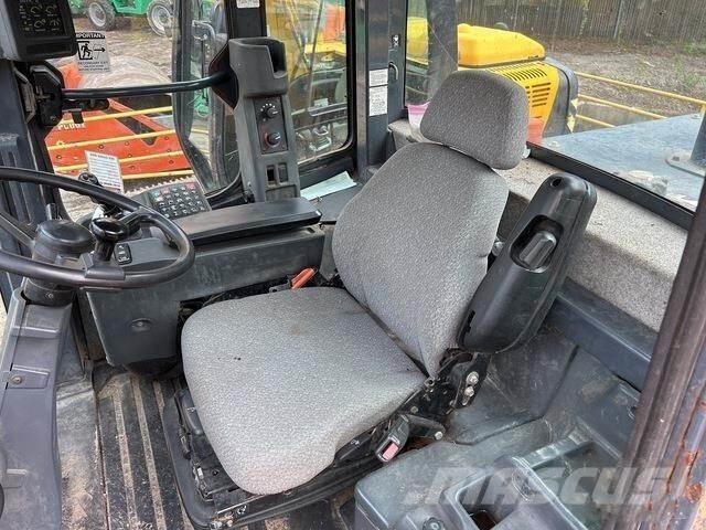 John Deere 544K Kolesové nakladače