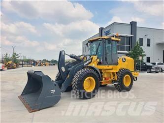 John Deere 544P Kolesové nakladače