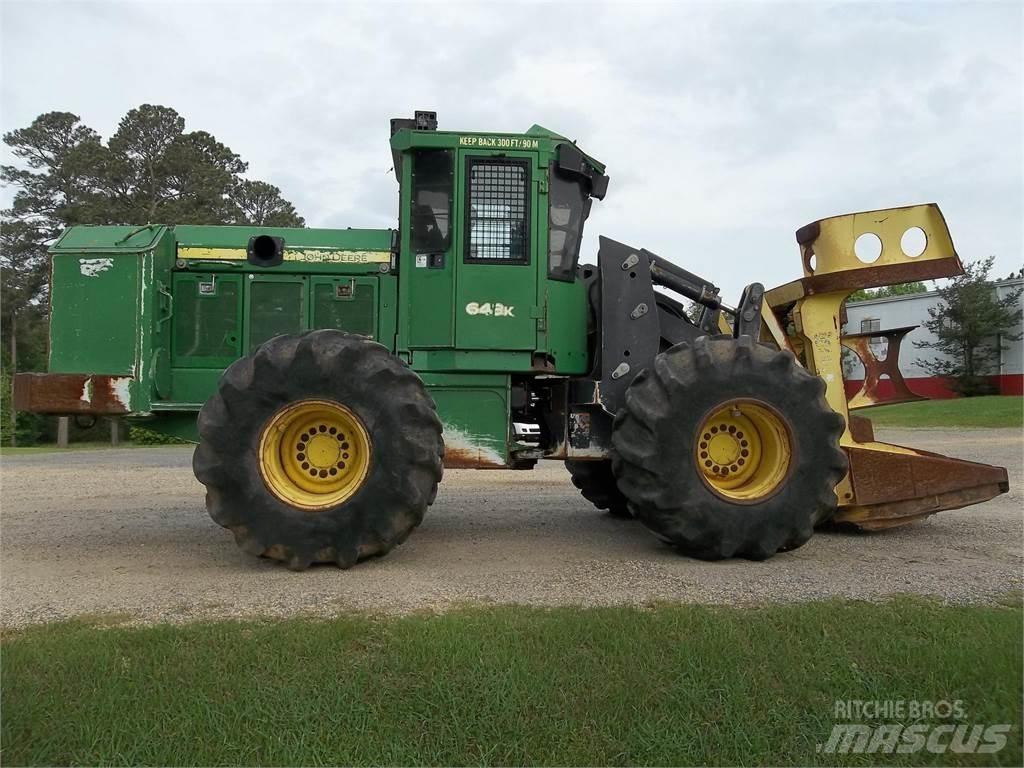 John Deere 643K Stínacie harvestory