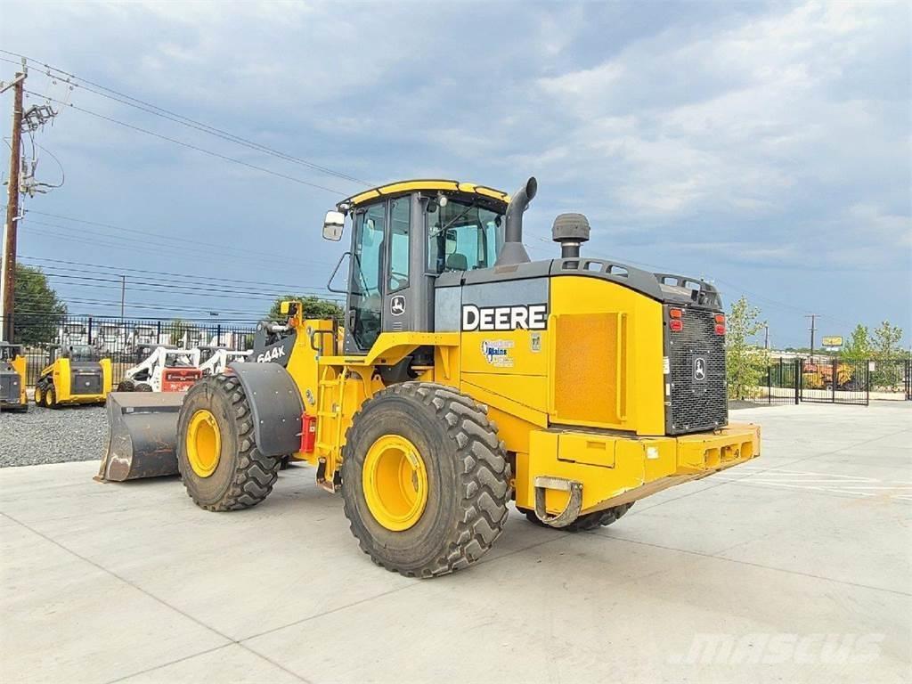 John Deere 644K Kolesové nakladače