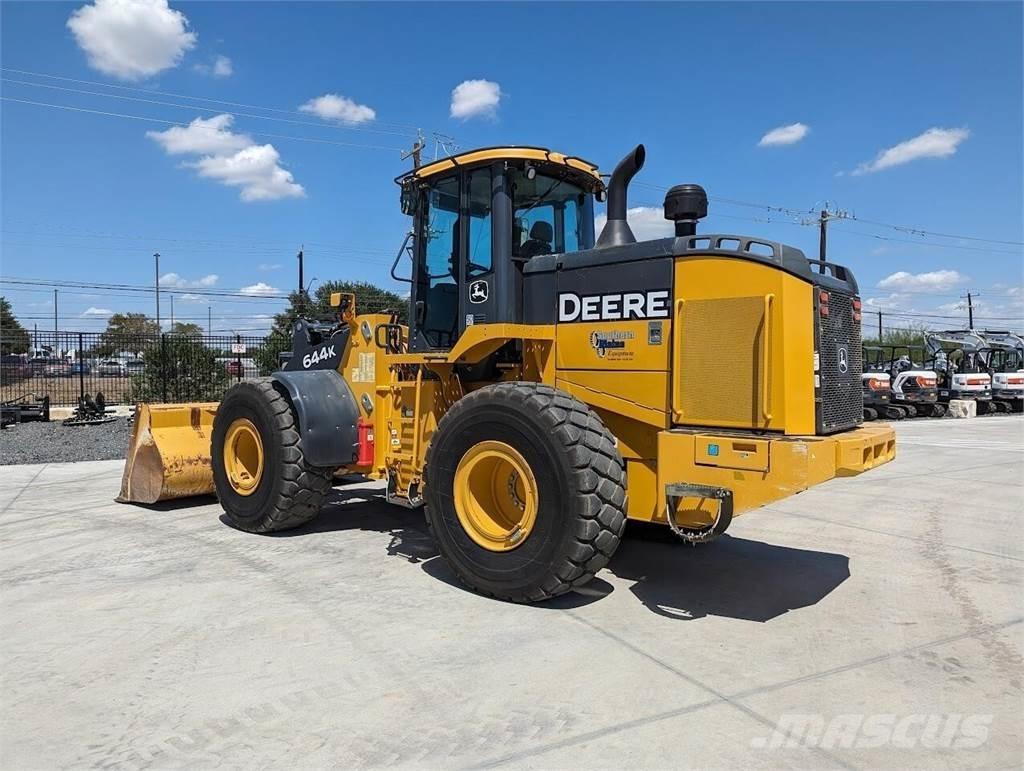John Deere 644K Kolesové nakladače