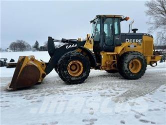 John Deere 644K Kolesové nakladače