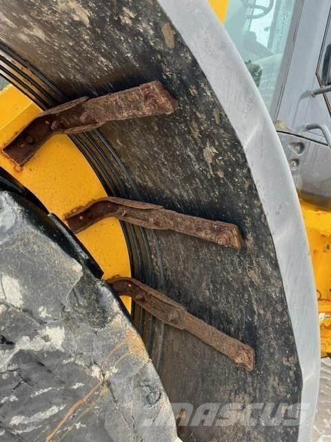 John Deere 644K Kolesové nakladače
