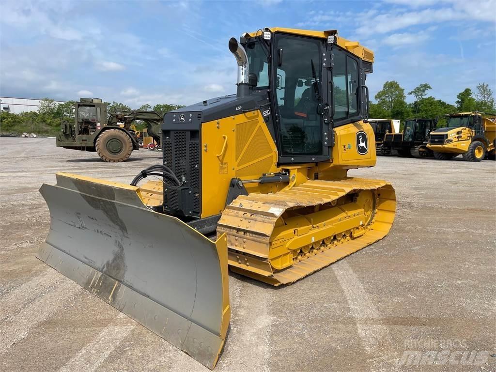 John Deere 650P LGP Pásové dozéry