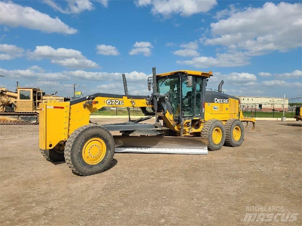 John Deere 672G Grejdery