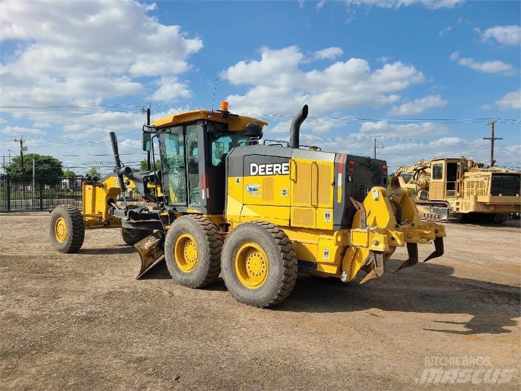 John Deere 672G Grejdery
