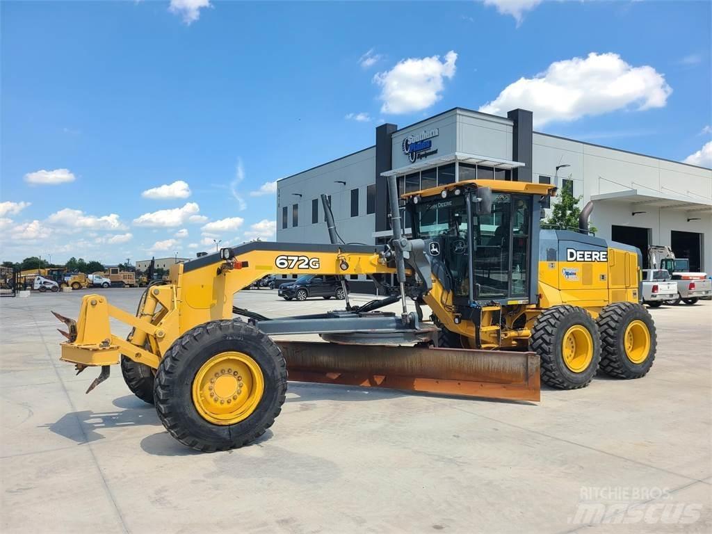John Deere 672G Grejdery