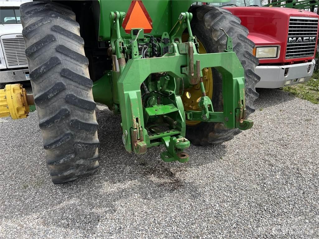 John Deere 8345R Traktory