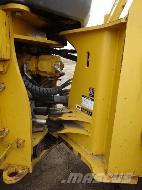 John Deere 844J Kolesové nakladače