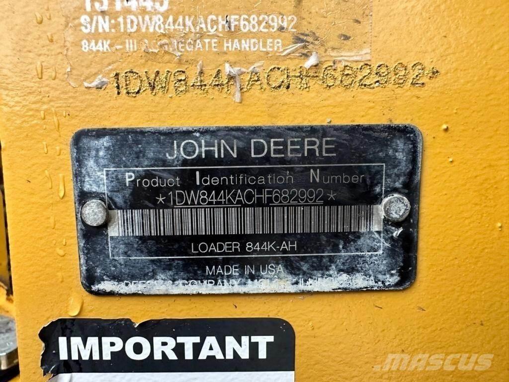 John Deere 844KIII Kolesové nakladače