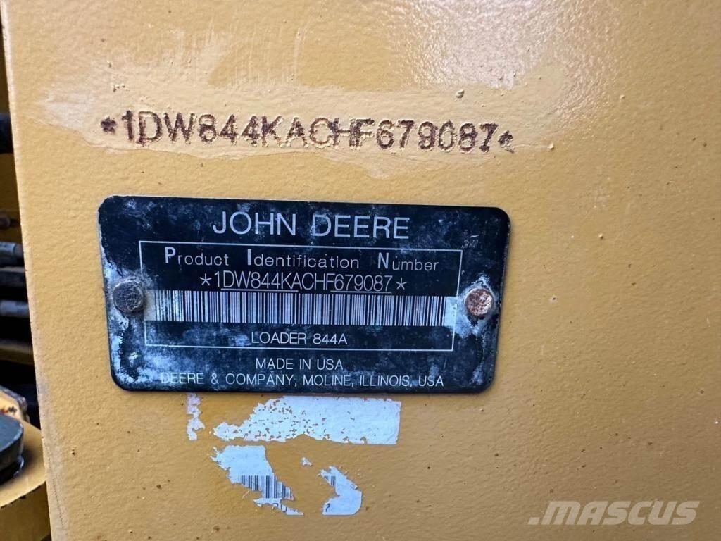 John Deere 844KIII Kolesové nakladače