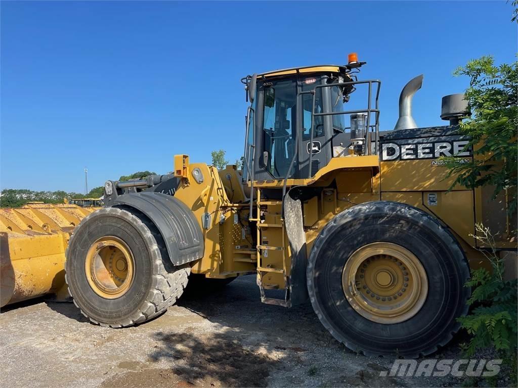 John Deere 844KIII Kolesové nakladače