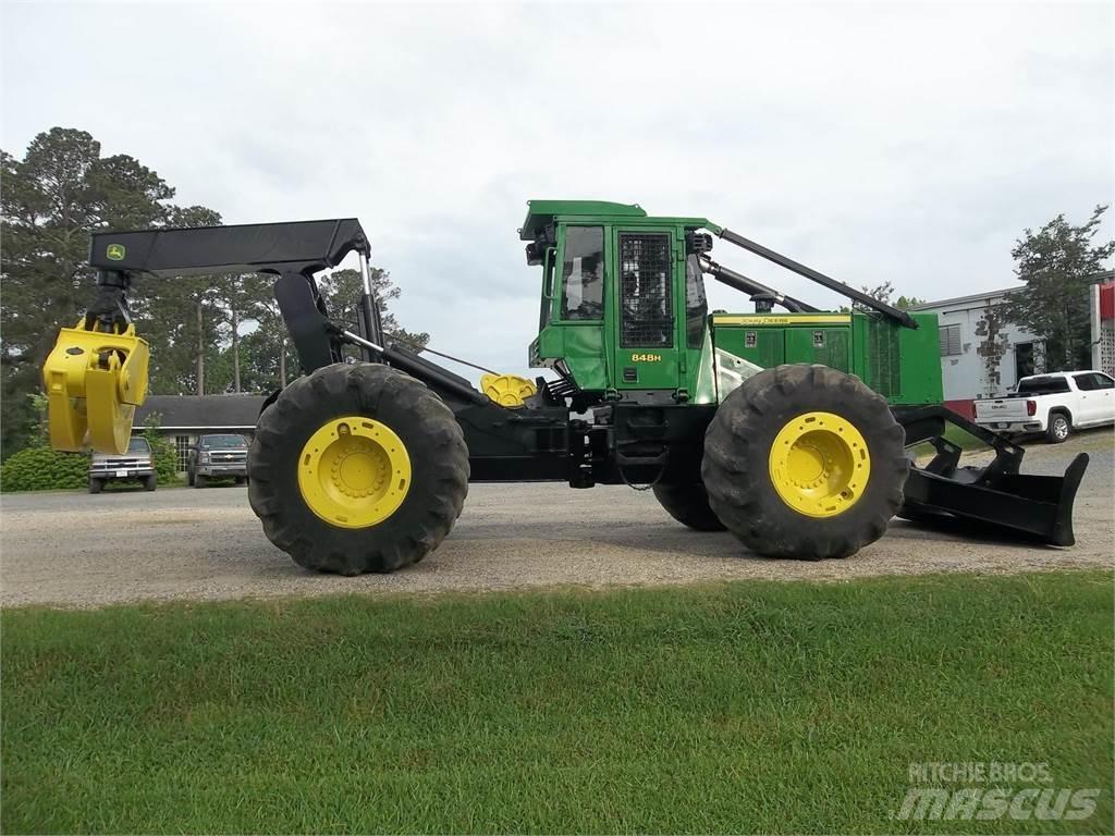 John Deere 848H Skiddery