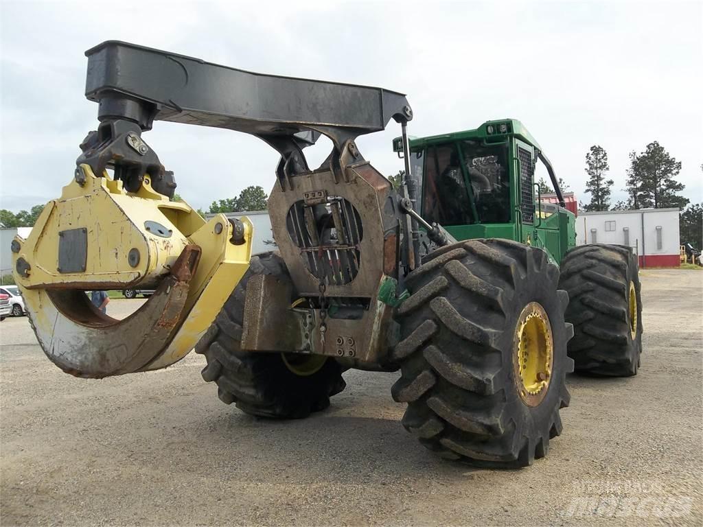 John Deere 848L Skiddery