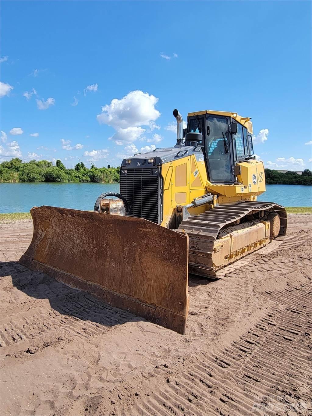 John Deere 850K WLT Pásové dozéry