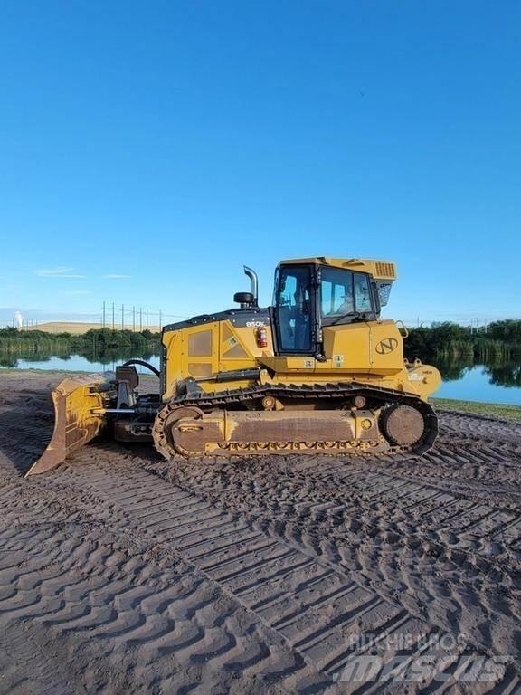 John Deere 850K WLT Pásové dozéry
