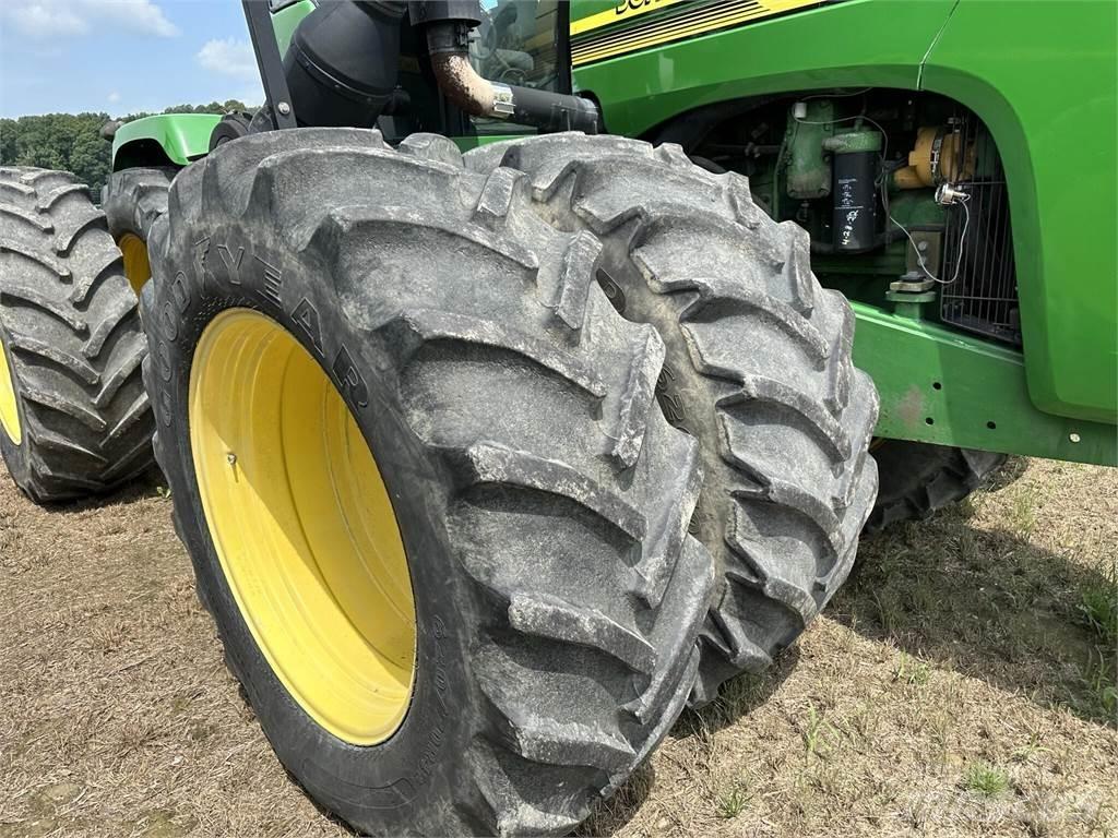 John Deere 9220 Traktory