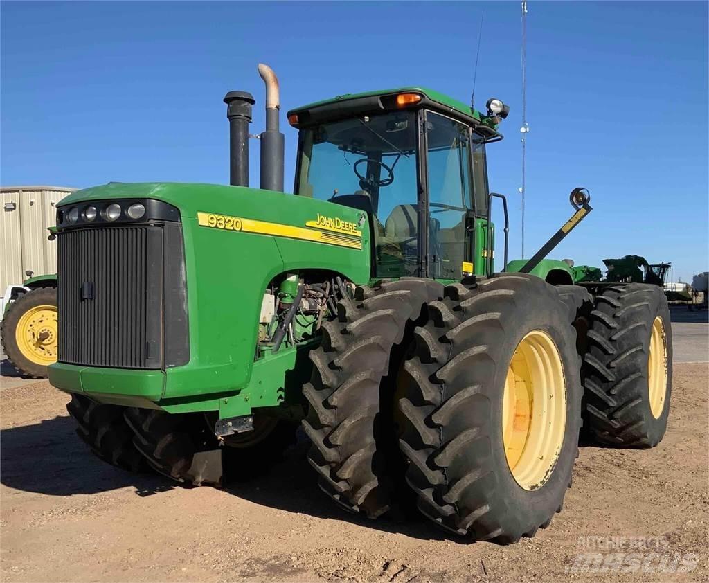 John Deere 9320 Traktory