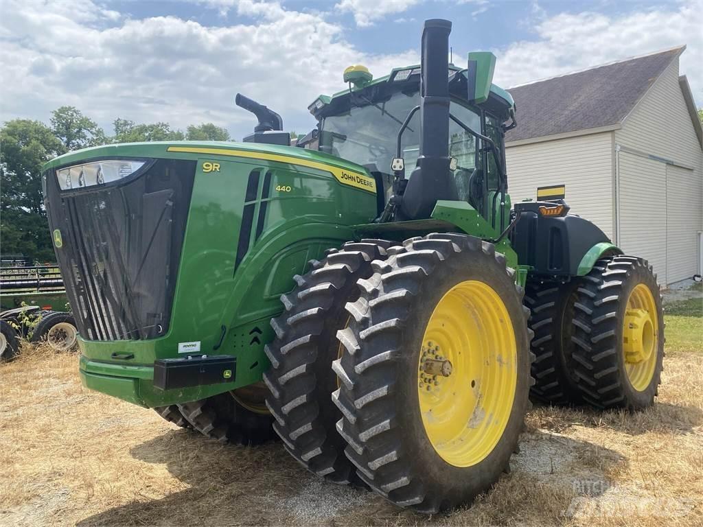 John Deere 9R 440 Traktory