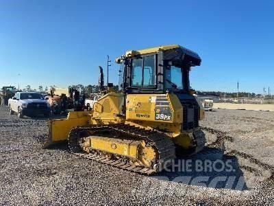 Komatsu D39PX-24 Pásové dozéry