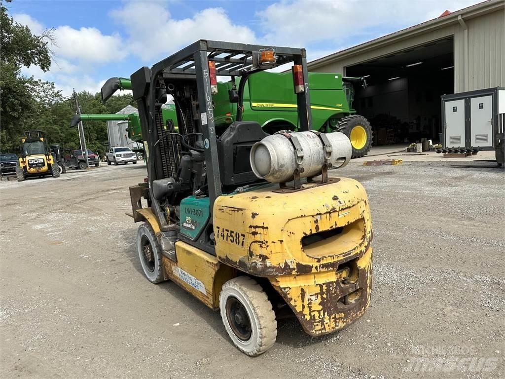 Komatsu FG25T-14 Iné