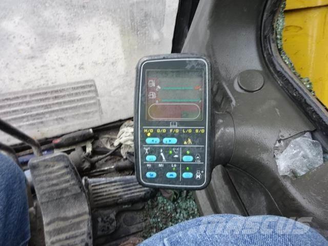 Komatsu PC300 LC-6 Pásové rýpadlá