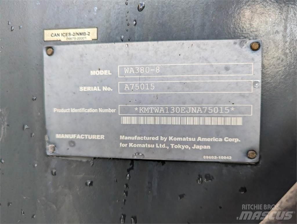 Komatsu WA380-8 Kolesové nakladače