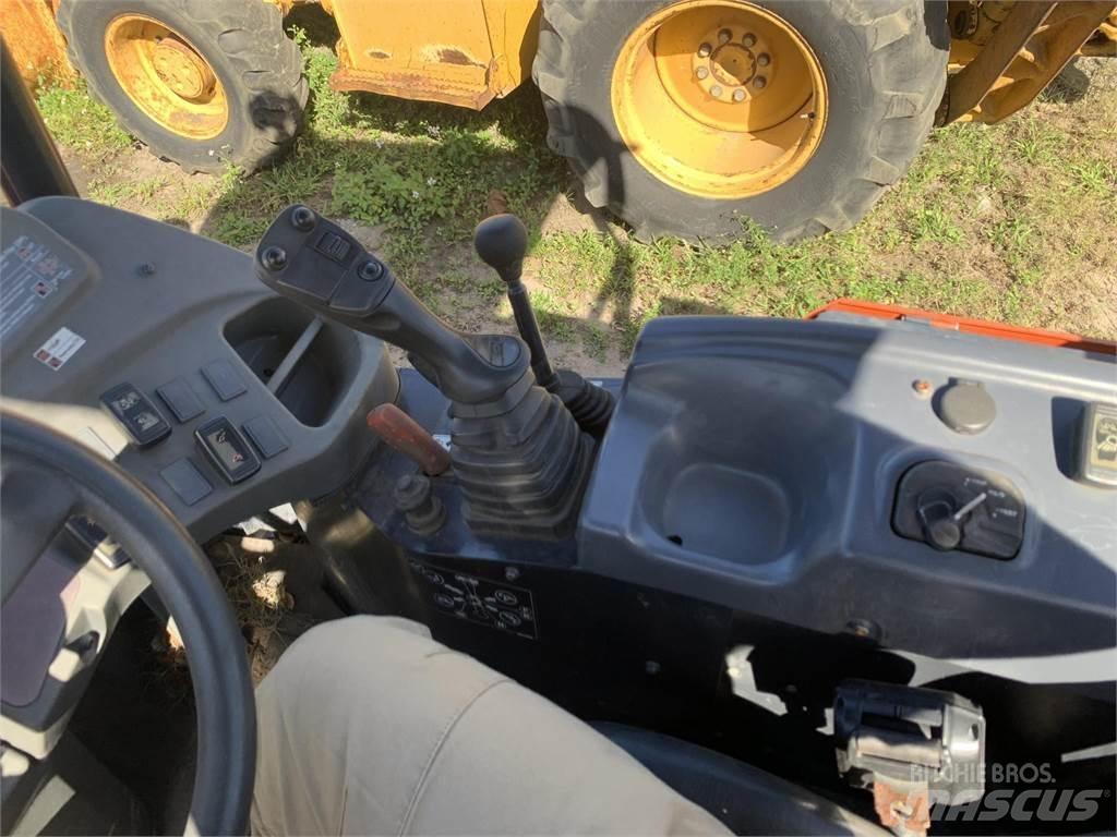 Kubota R530 Kolesové nakladače