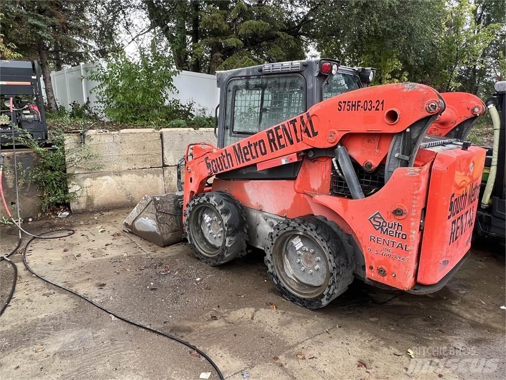 Kubota SSV75 Šmykom riadené nakladače