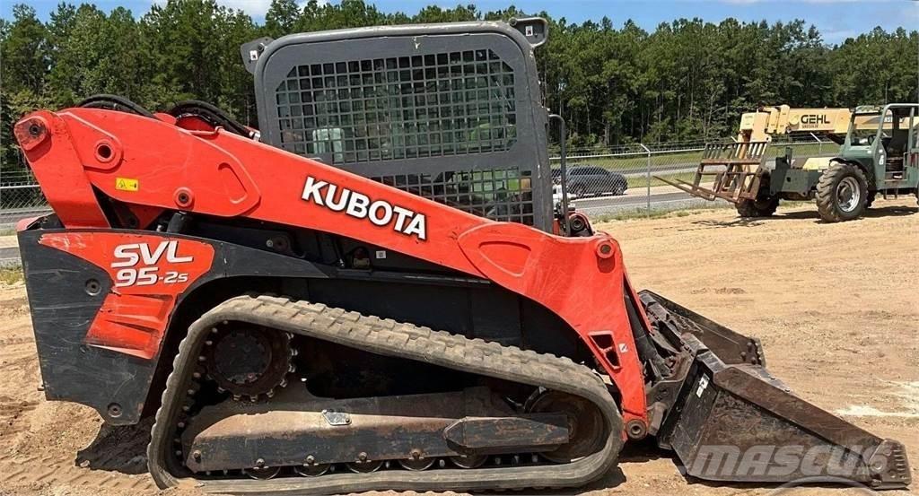 Kubota SVL95-2S Šmykom riadené nakladače
