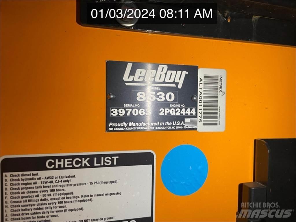 LeeBoy 8530 Finišéry