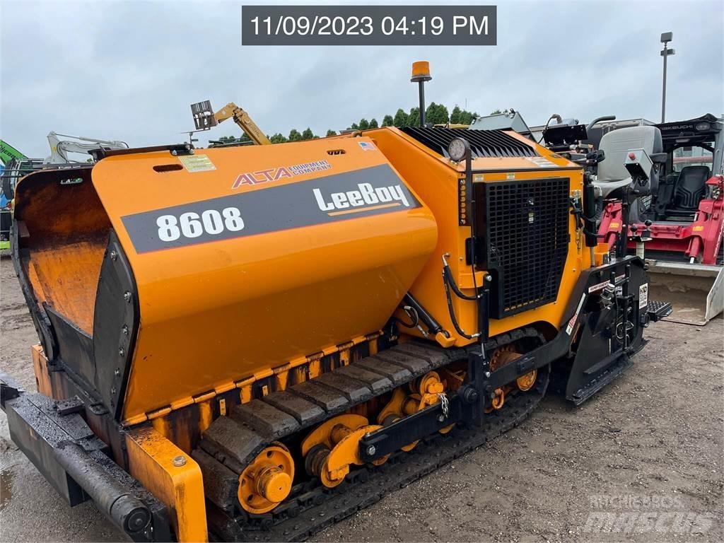 LeeBoy 8608 Finišéry