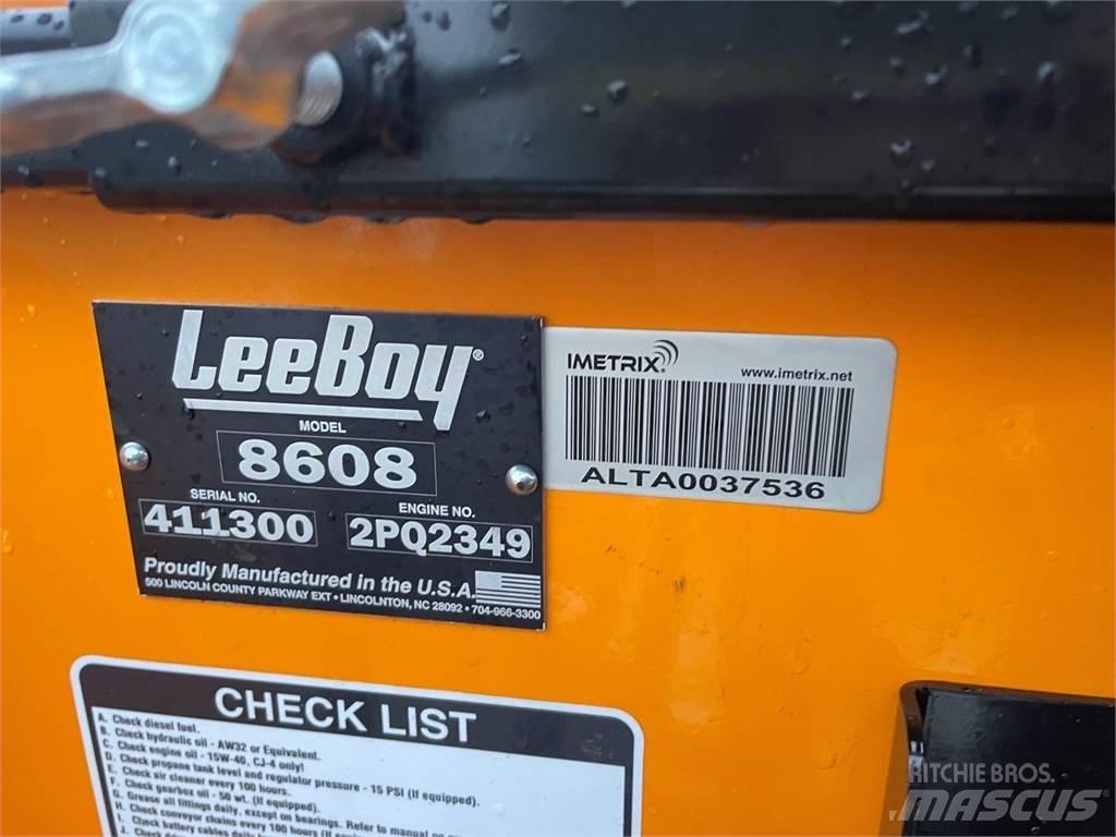 LeeBoy 8608 Finišéry