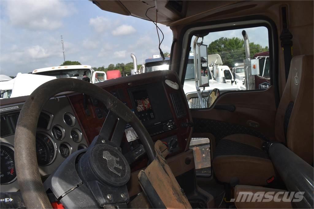 Mack GRANITE GU713 Sklápače