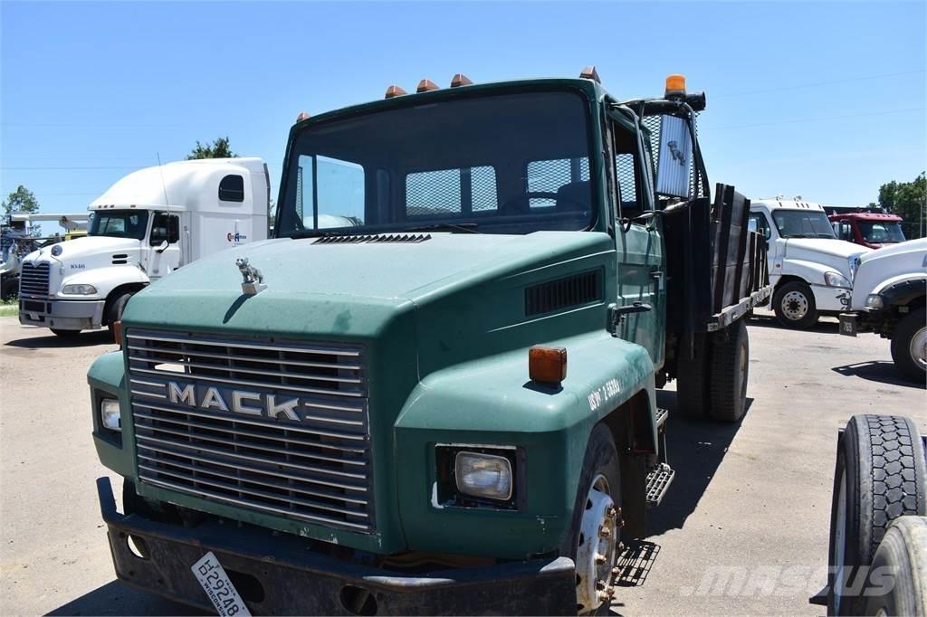 Mack MIDLINER CS200 Sklápače