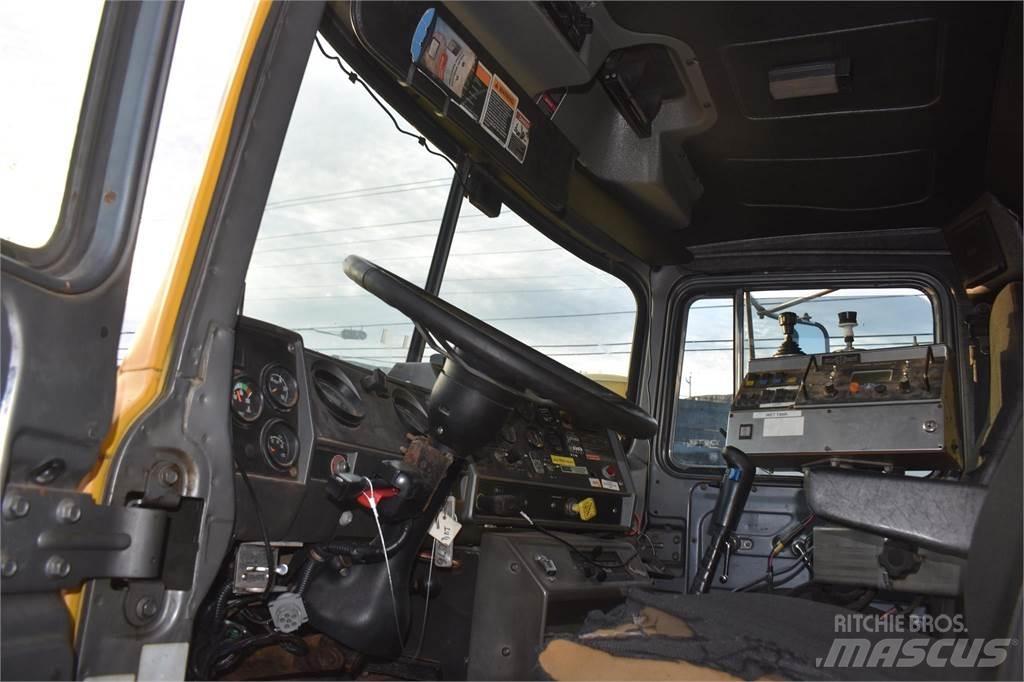 Mack RD688S Sklápače